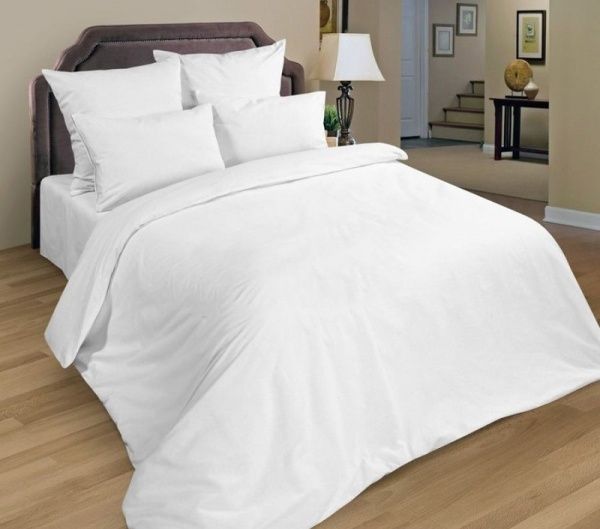 Простыня 1,5 Сп., бязь отб. (150х240), ц/кр. (пл.138г/кв.м)